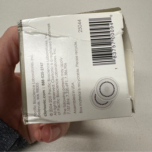 Clarisonic Sensitive Skin Brush Head Replacement Set of Two NIB - Picture 8 of 9